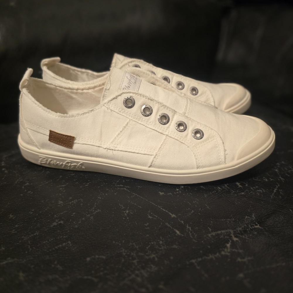 NWT blowfish sneakers
